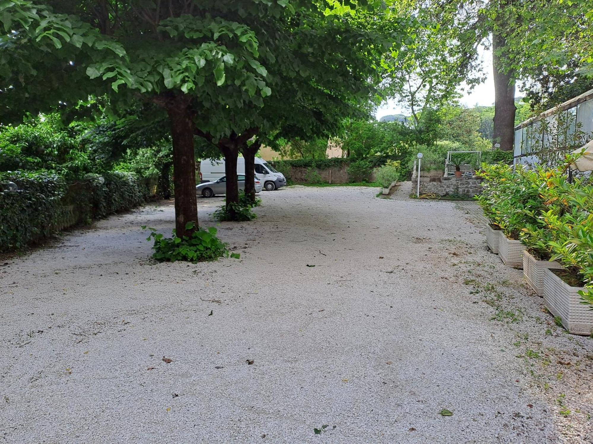 Hotel Villa Robinia Genzano di Roma Luaran gambar